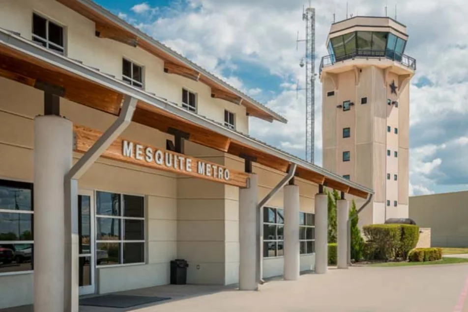 Citation Excel N560AD serving Mesquite Citation Excel N560AD serving Mesquite Metro Airport KHQZ in Mesquite Texas